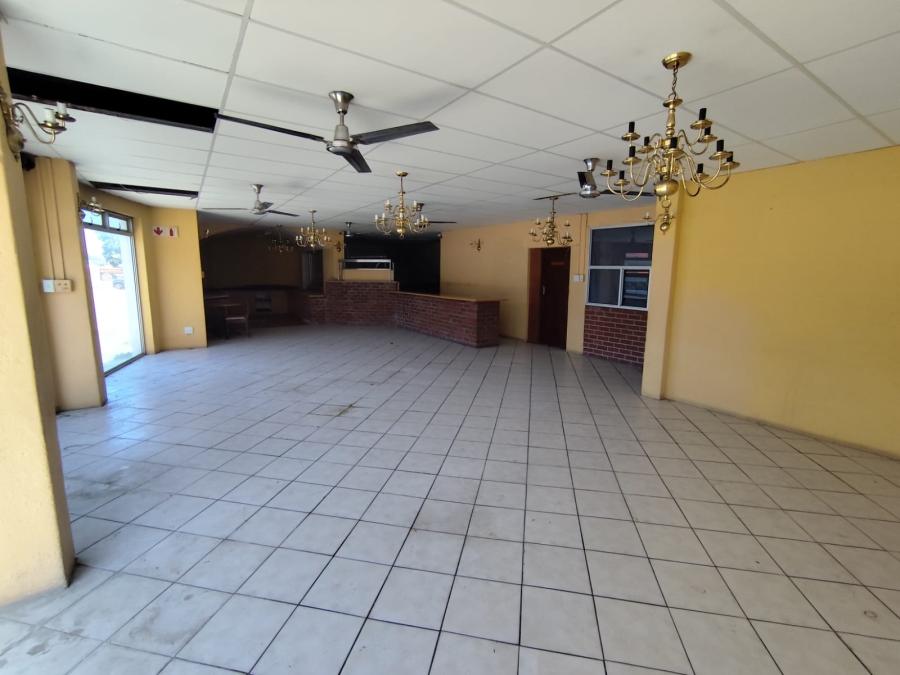 50 Bedroom Property for Sale in Lansdowne Western Cape